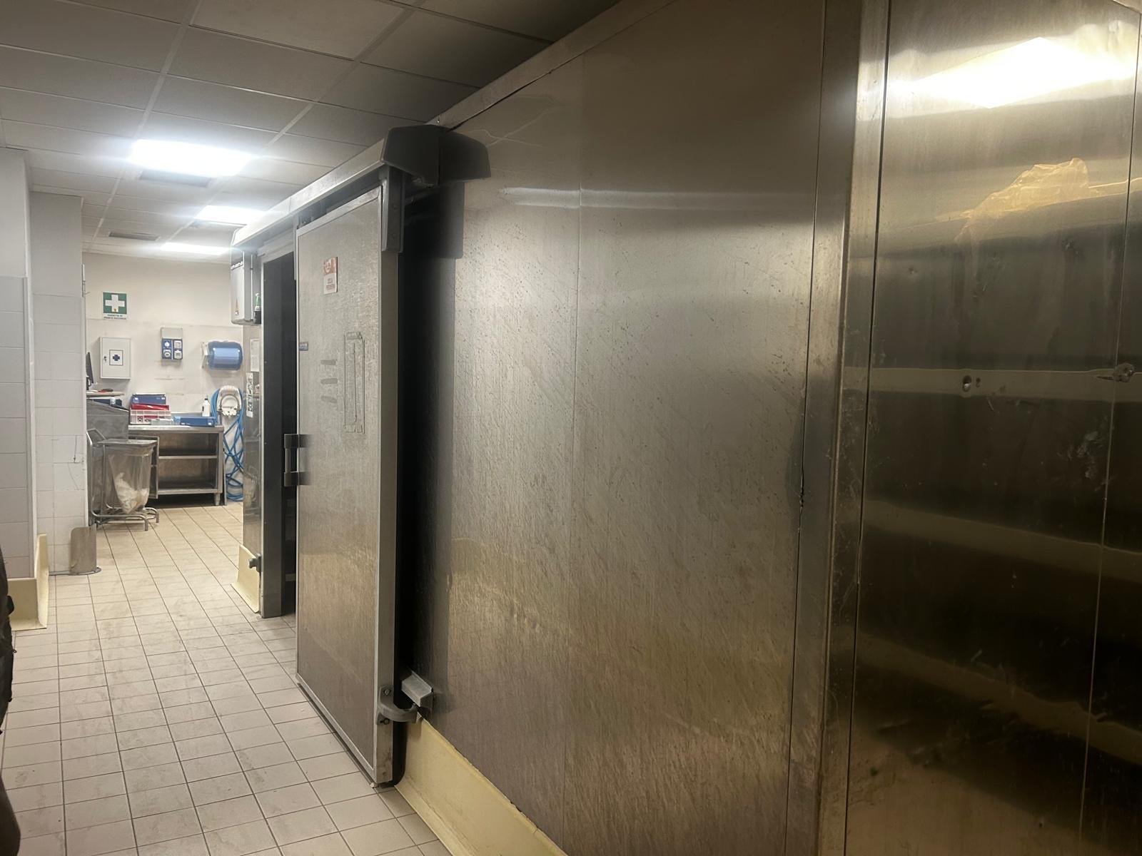 Cold storage corridor