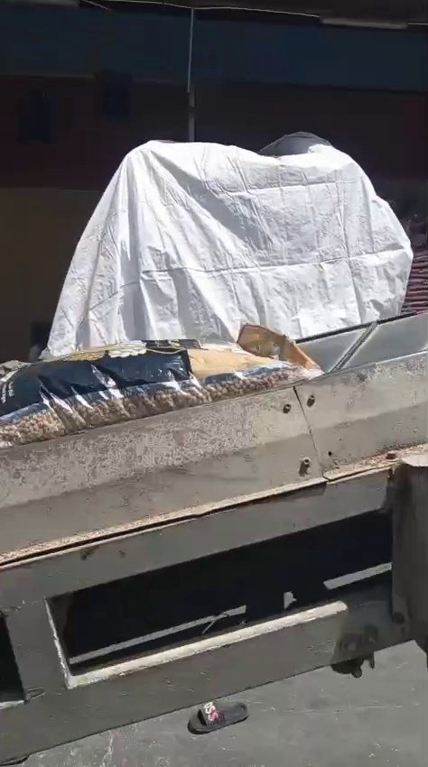 Watch Tunisia chickpeas loading 2