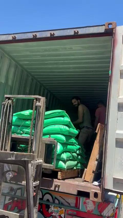 Watch Morocco green lentils loading